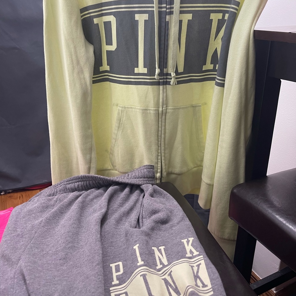 Vs PINK sweatsuit set